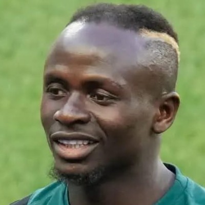 Portrait de Sadio Mané sur fond vert